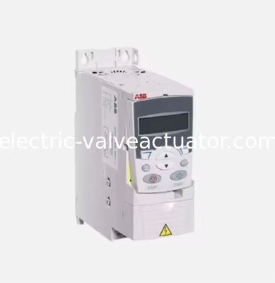 Хорошая цена. New ABBs ACS355 Series Inverter Drive ACS355-01E-04A7-2 онлайн