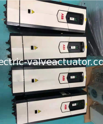 Хорошая цена. Инвертор ABB ACS880-01-105A-3 Трехфазный частотный инвертор для управления двигателем на частоте 50 Гц онлайн
