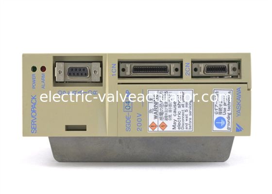 Хорошая цена. Yaskawa AC Servo Amplifier 400W SGDE-04AP ISERVO DRIVE 200-230VAC 50/60HZ 6A онлайн