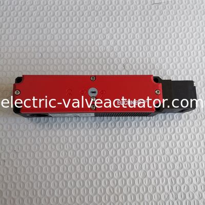 Хорошая цена. EUCHNER TP3-4141A024M high-performance safety switch, suitable for automation control systems онлайн